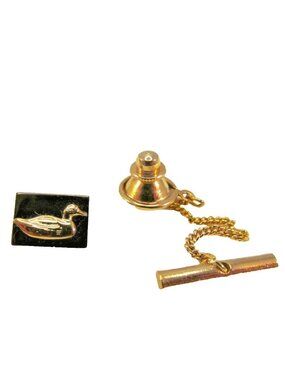 Foster Gold Tone Duck Tie Tack Vintage Black Background Chain Bar Velvet Box